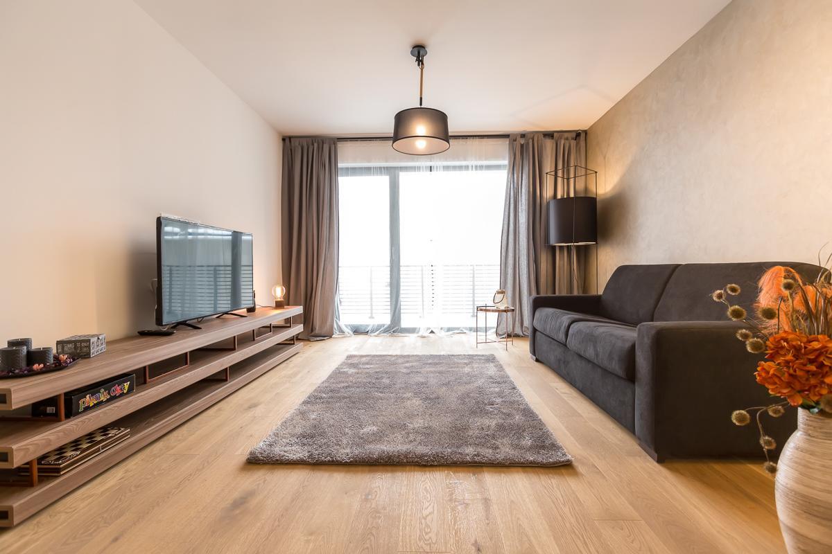 Cosmopolit Booking Braşov Exteriör bild