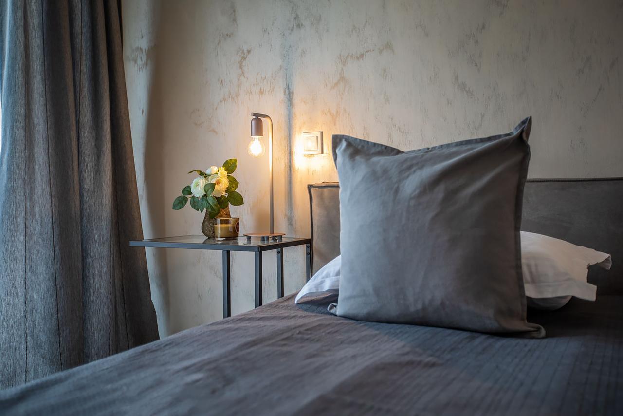 Cosmopolit Booking Braşov Exteriör bild